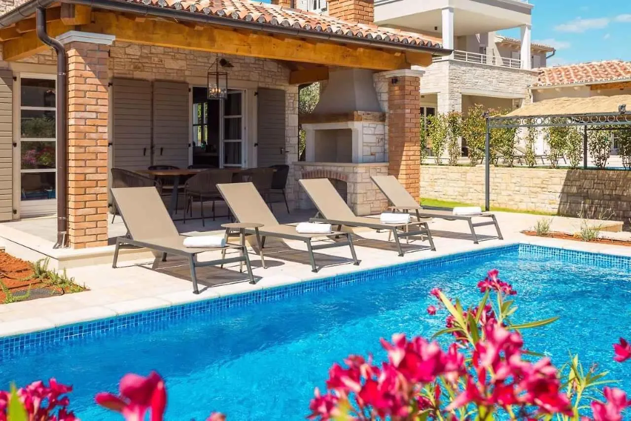 Holiday Homes In Vabriga - Istrien 41768 Tar-Vabriga Croatia